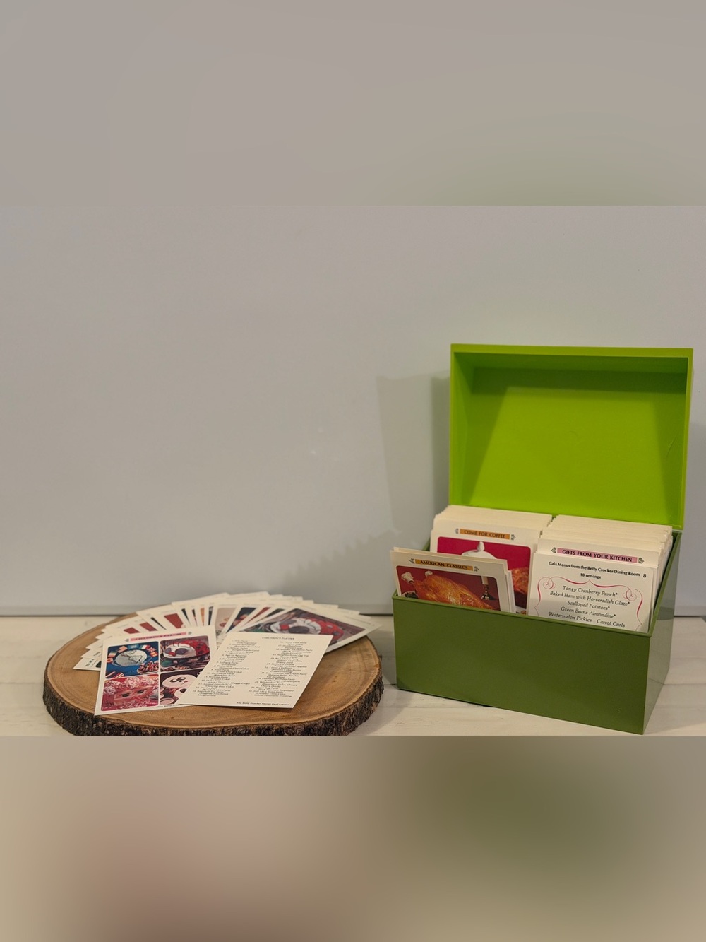 Vintage 1971 Betty Crocker Recipe Card Library – Avocado Green Box – Partial Set